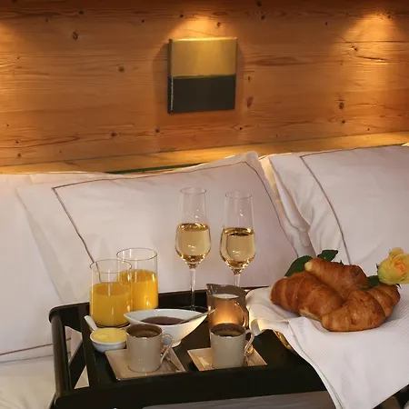Chalet Hotel 5*